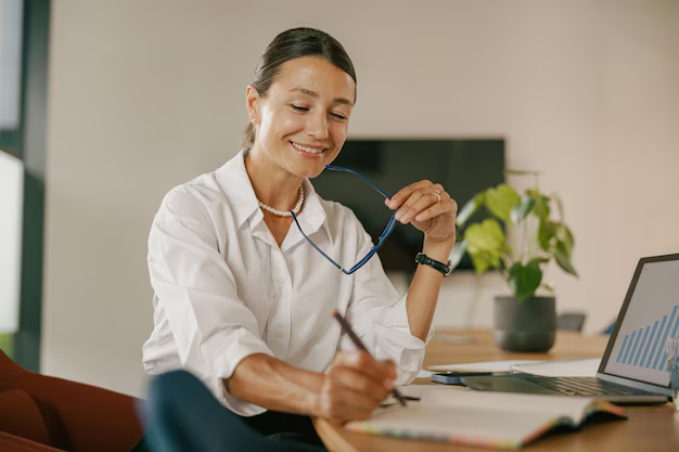 Como Planejar e Controlar Seus Gastos: Estratégias para Manter Suas Finanças em Dia | Reprodução: Freepik